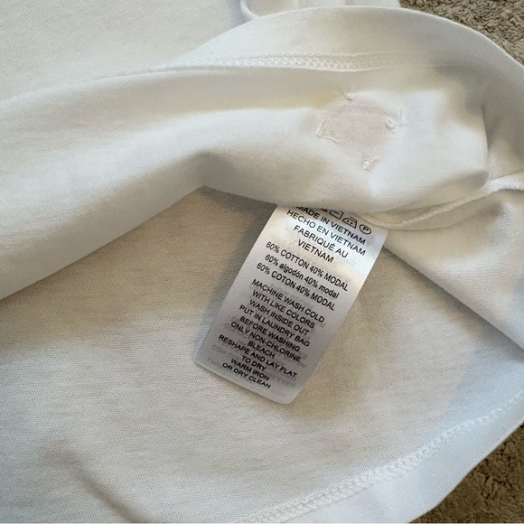 Michael Kors White Flutter Sleeve T Shirt Size Medium - Picture 7 of 9